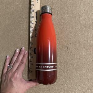 Le Creuset Ombré Cerise Red Stainless Steel Hydration Water Bottle 17 oz